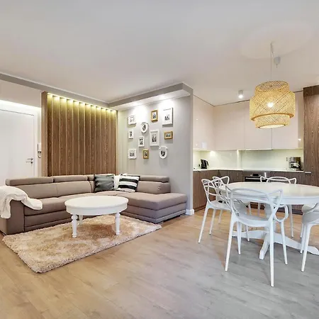 Flatinfo Aura & Nowa Motlawa Apartment